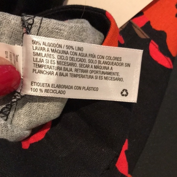 Isana size XL black & red print shorts high waist Linen Blend - Picture 4 of 8
